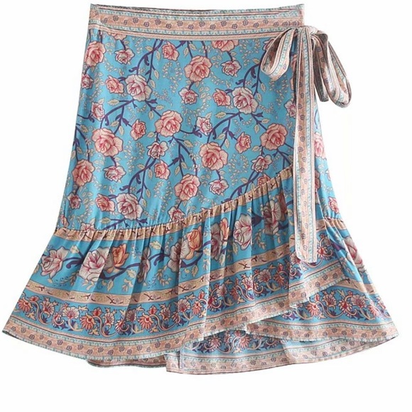 Boho Floral Gypsy Print Wrap Mini Skirt Blue - Picture 4 of 6